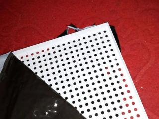 鋁制長條鋁扣板-鋁扣板生產(chǎn)廠家教你參透鋁條扣價格