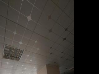 鋁扣板吊頂價格便宜的-同樣一平米的集成吊頂