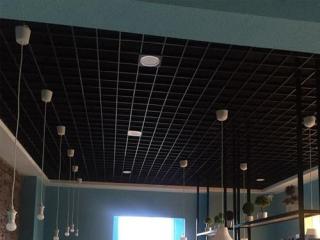 外墻店鋪鋁扣板-客廳鋁扣板吊頂?shù)睦c弊