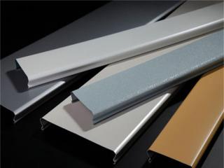 鋁條扣板批發(fā)-鋁扣板批發(fā)廠家給你介紹常用鋁扣板規(guī)格有哪些